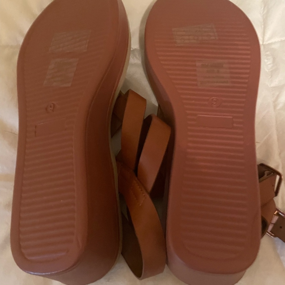 sandslsSize 9
